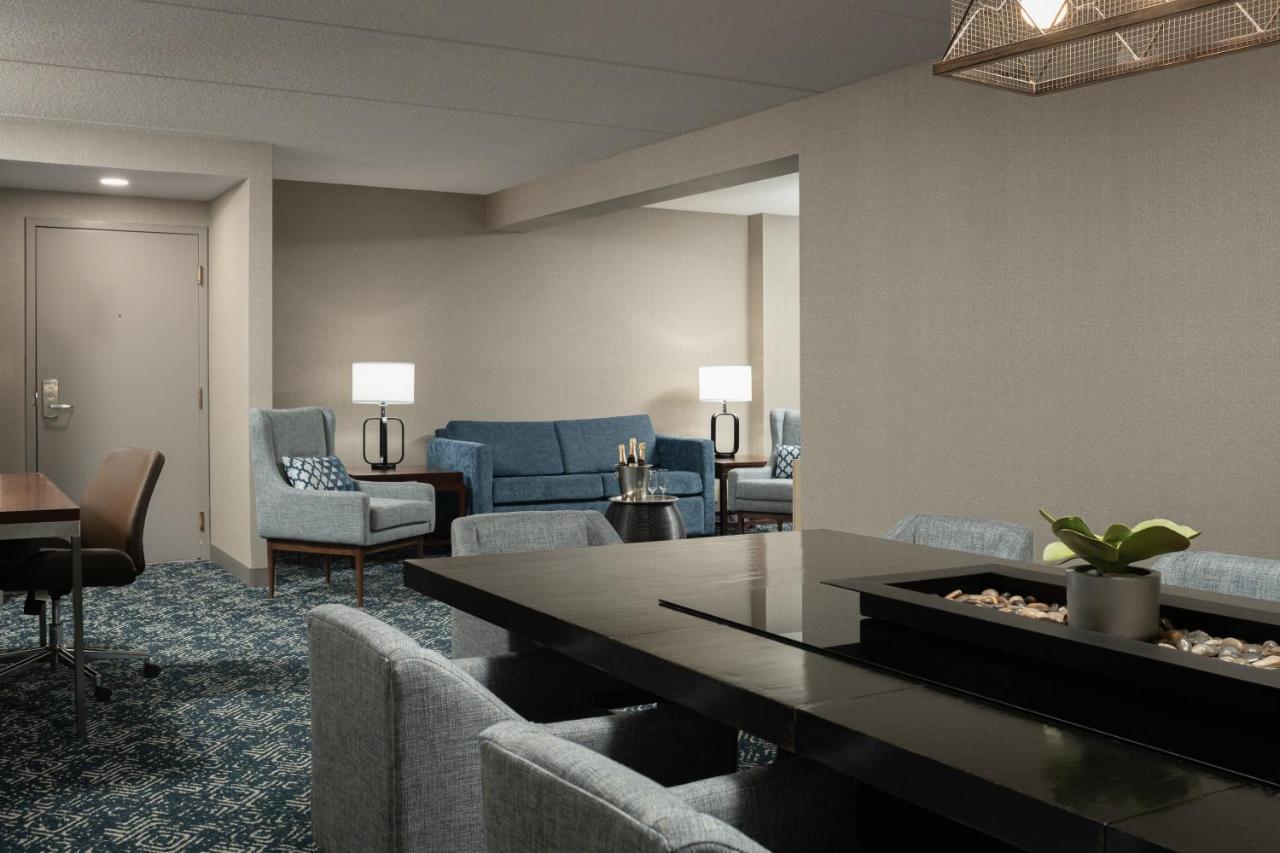 Four Points By Sheraton Milwaukee North Shore Brown Deer Eksteriør bilde